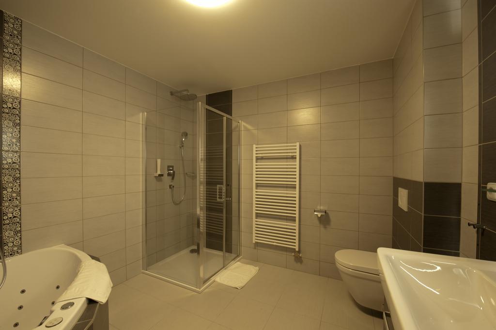 Vinarstvi U Kaplicky Hotel Zajeci Bilik gambar