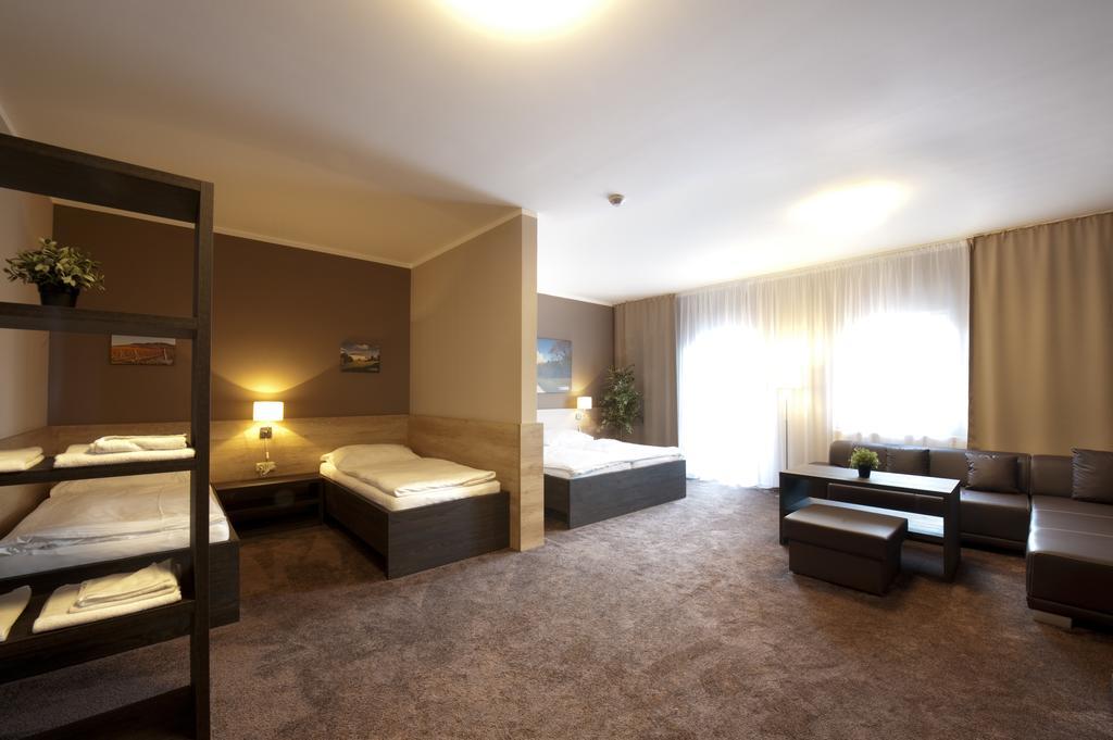 Vinarstvi U Kaplicky Hotel Zajeci Bilik gambar