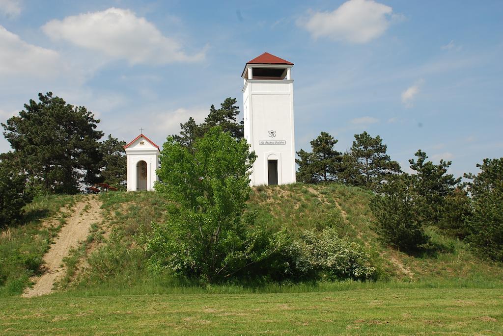 Vinarstvi U Kaplicky Hotel Zajeci Luaran gambar